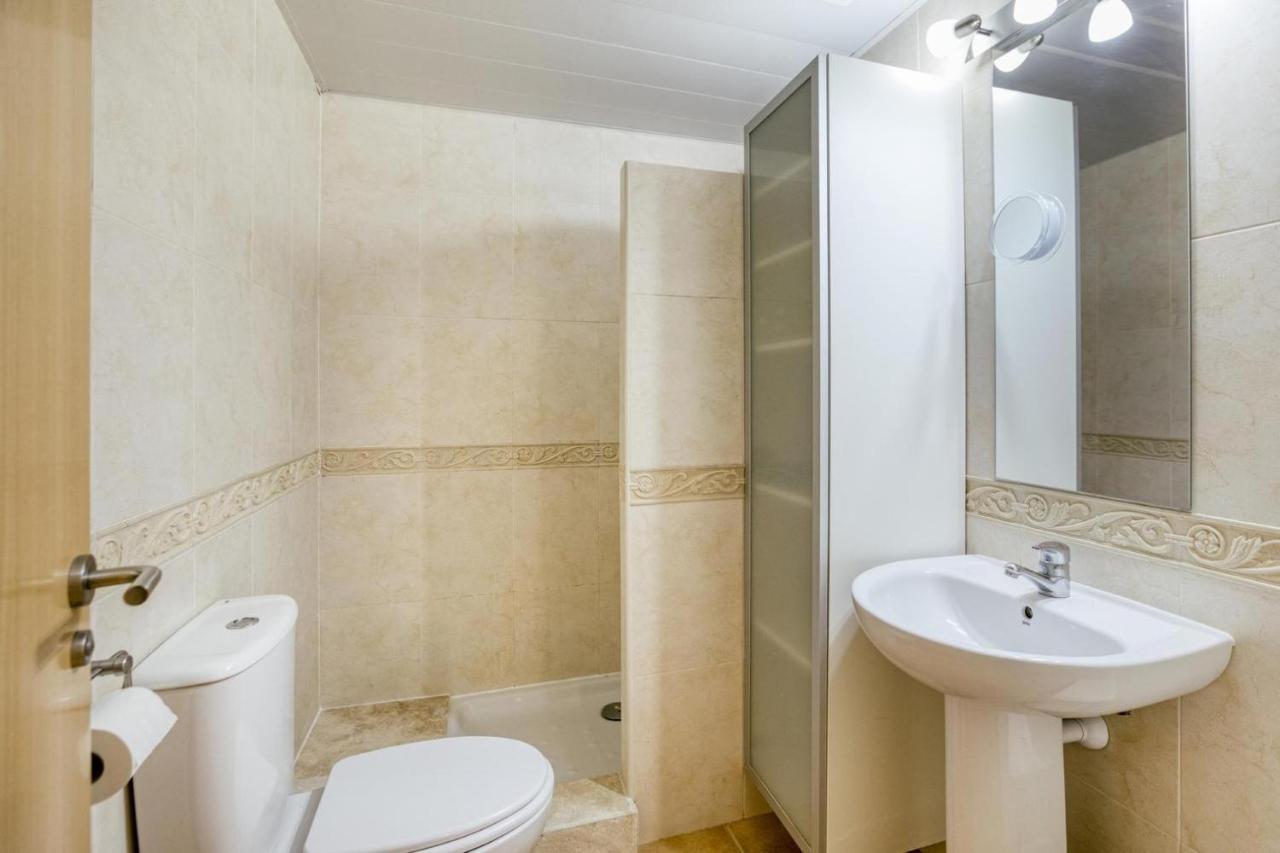Ground Floor Apartment In Centre Of Torroella de Montgrí Εξωτερικό φωτογραφία